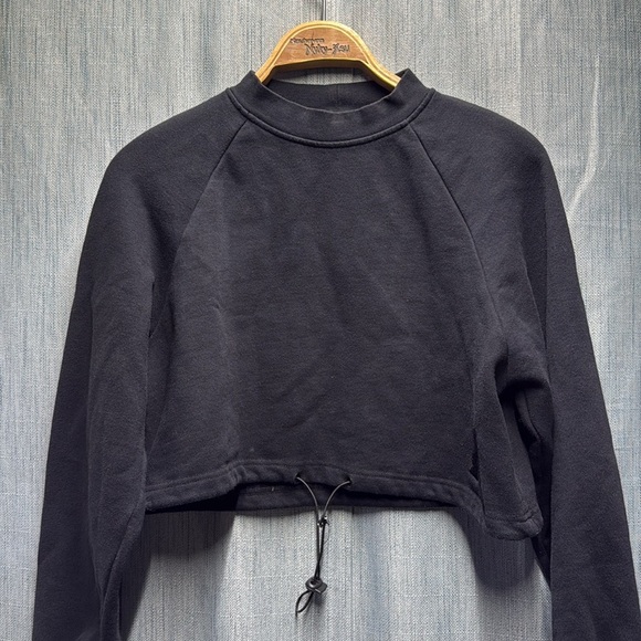 🚩 Kuwalla Black Cropped Sweatshirt size extra small - Picture 3 of 7